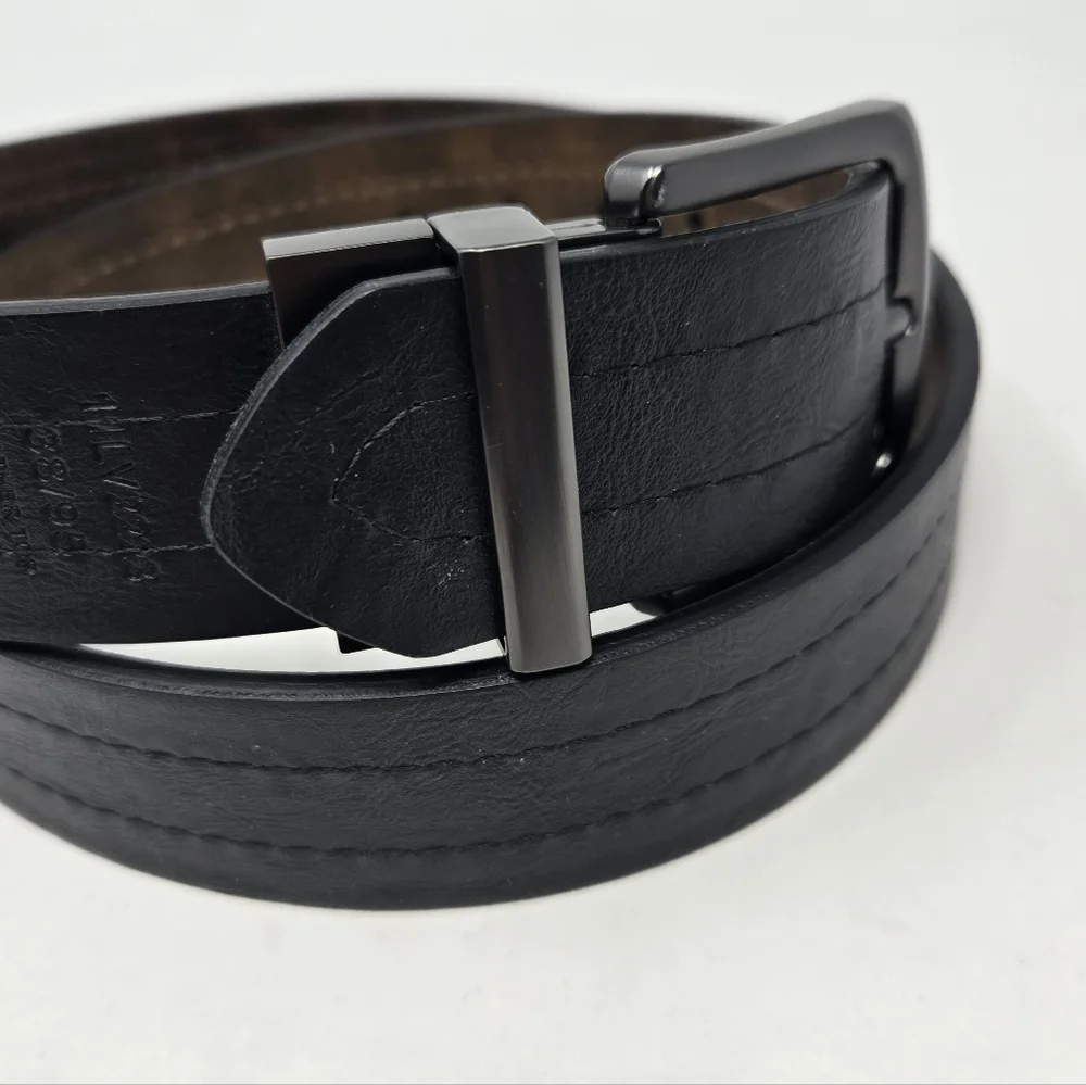 LEVI'S REVERSIBLE BLACK & BROWN LEATHER BELT CLASSIC MENSWEAR MEN SIZE 38